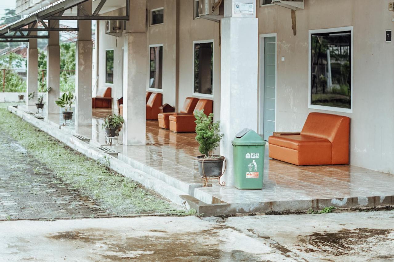 Pondok Kelapa Homestay Lampung Mitra Reddoorz Bandar Lampung Kültér fotó